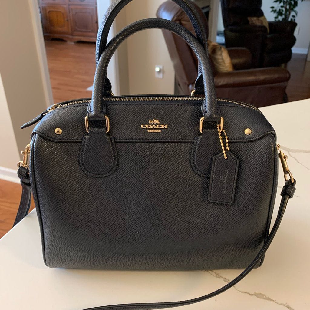 LK Bennet Handbag | Quilted handbags, Handbag, Leather shoulder bag