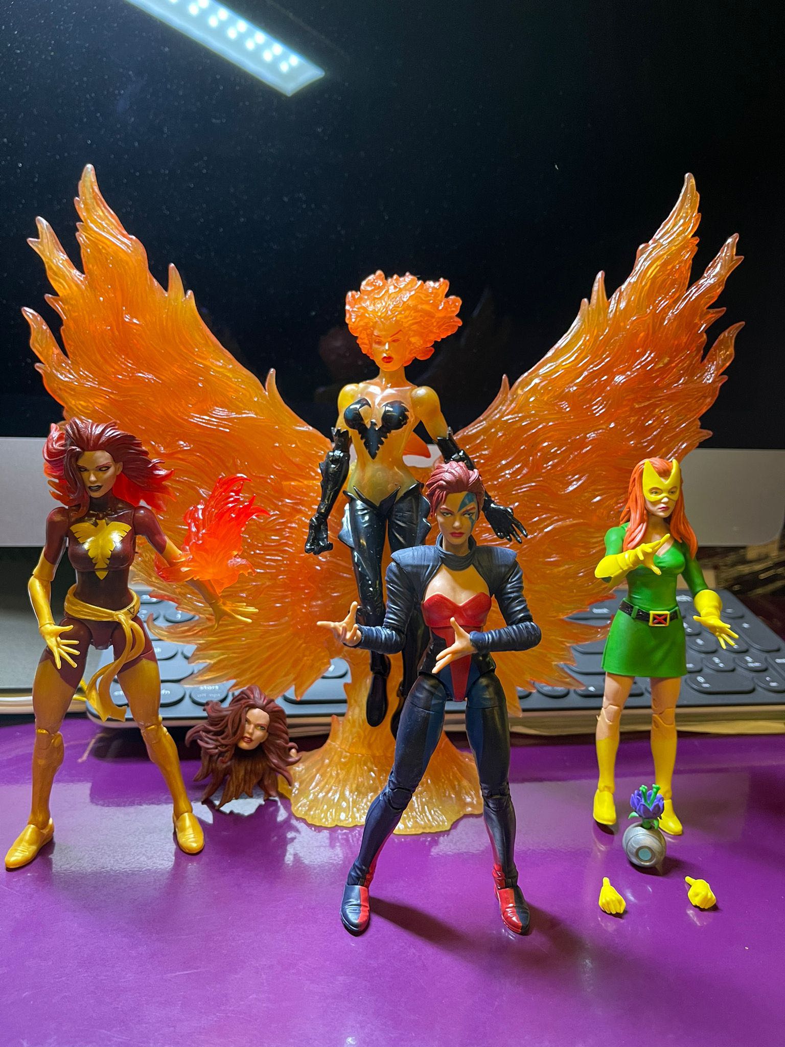 Marvel select online dark phoenix