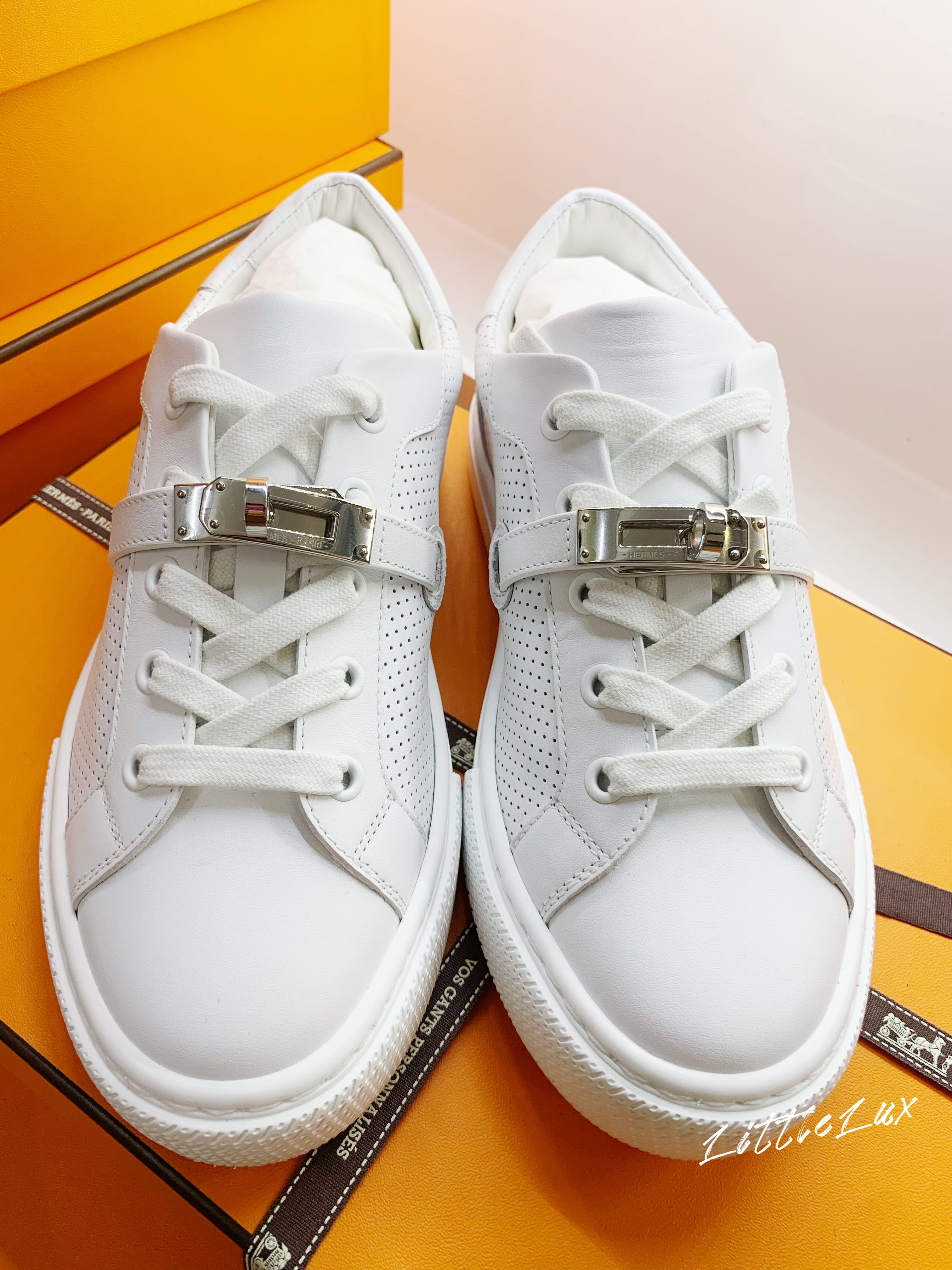 hermes sneakers day