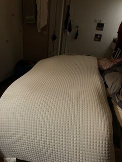 （分類：）位於 。 由 ethan.sells 提交（商品編號 1147110473，圖片 1）。簡介： 。