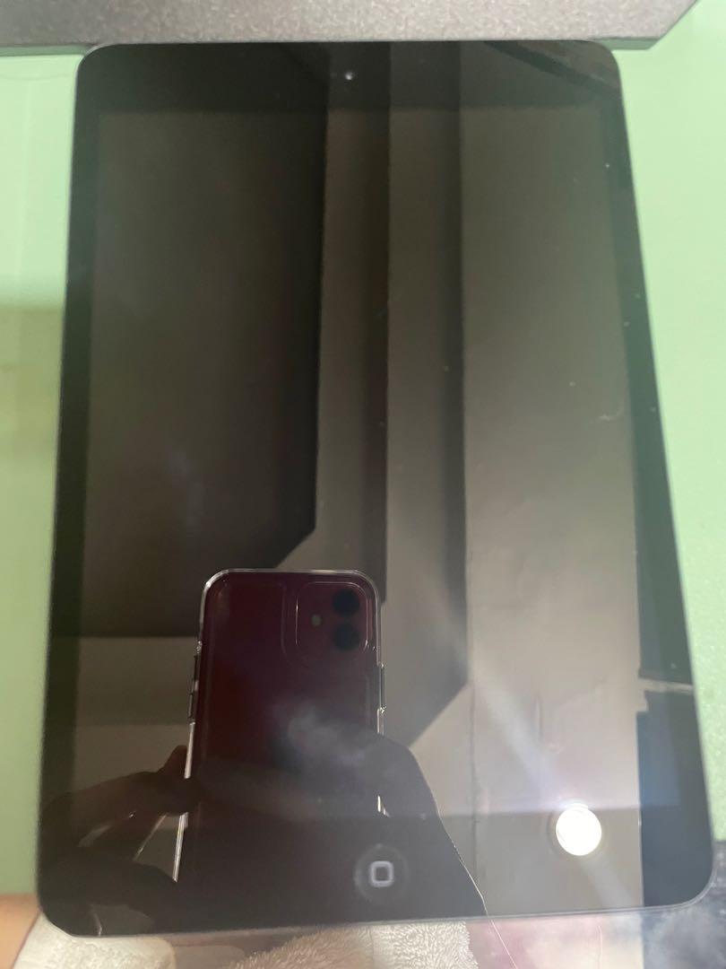 iPad mini 1 (Category: iPad) located in Pasay City. Submitted by strutstella (Listing ID 1146324443, Image 2). Description: With receipt Wifi only 16gb NO CHARGER.