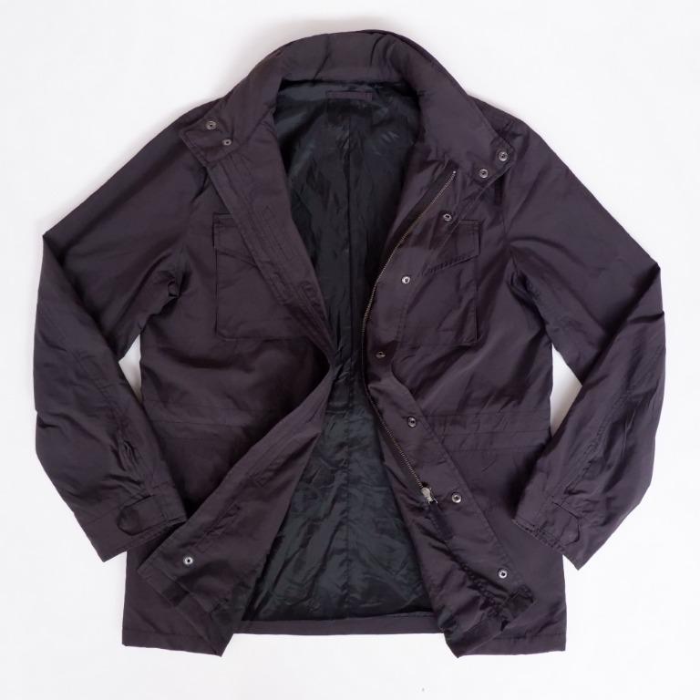 Jaket semi parka Uniqlo Fesyen Pria Pakaian Atasan di Carousell
