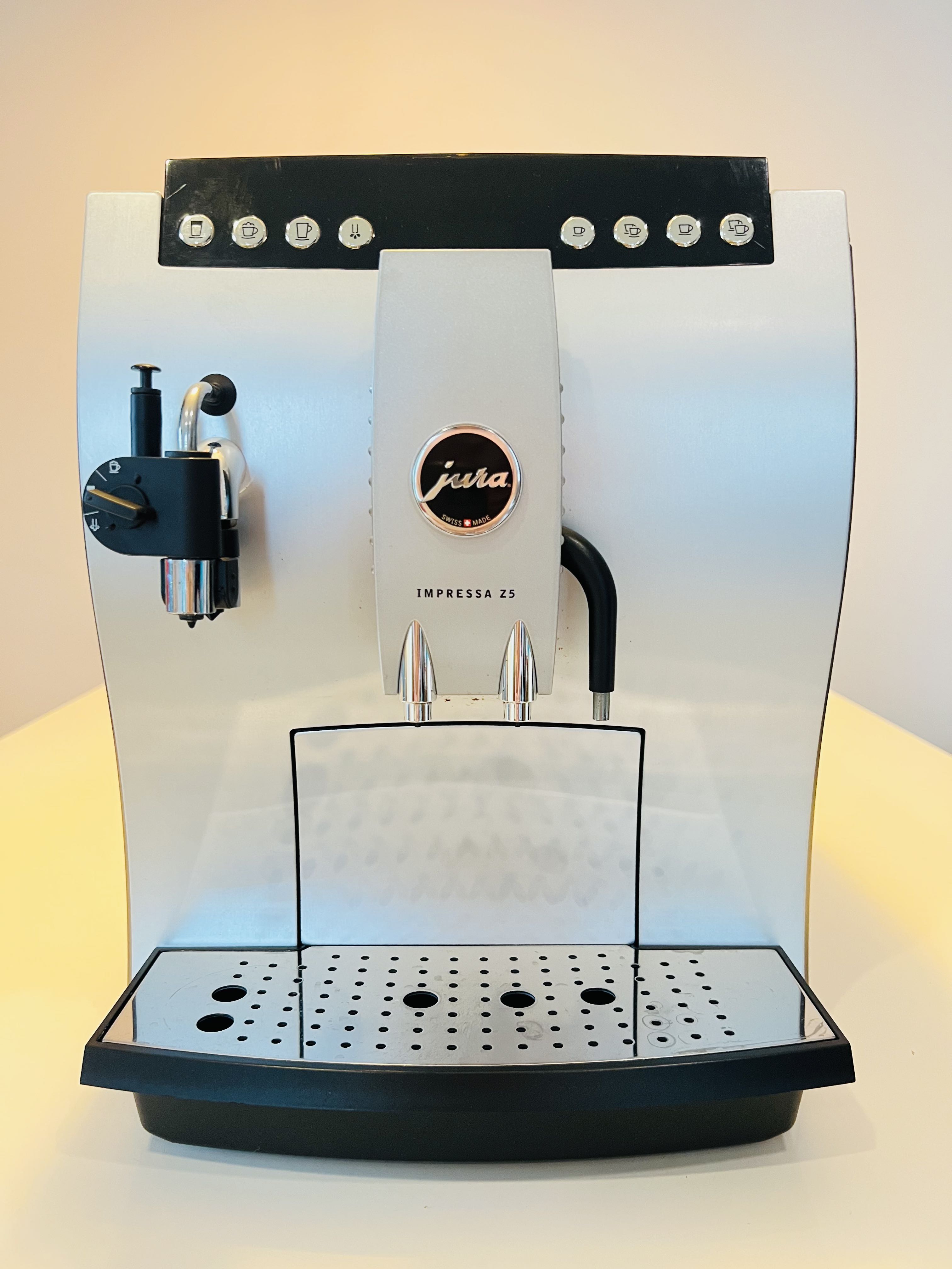 JURA Impressa Z5 Coffee Machine, Furniture & Home Living, Kitchenware