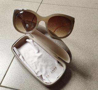 Kacamata oriflame
