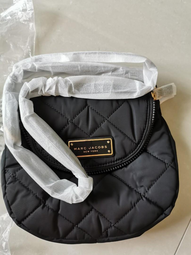 Marc Jacobs mini messenger bag, Women's Fashion, Bags & Wallets, Cross