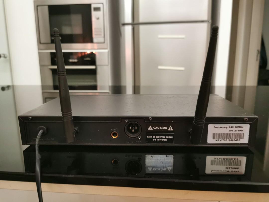 Martin Roland MRV-700 Wireless Microphone Receiver, Audio, Microphones ...