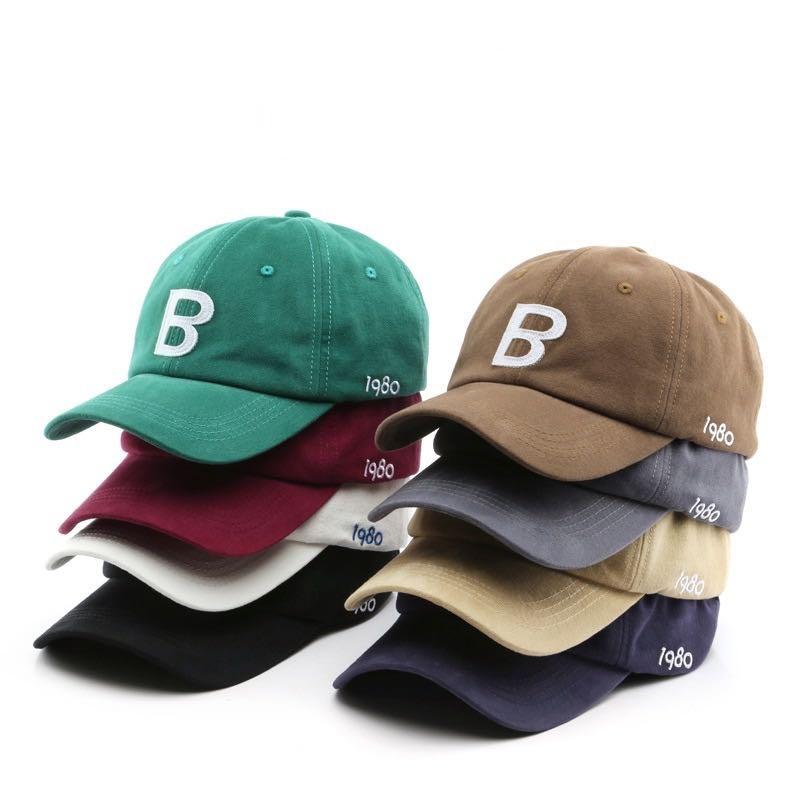 Baseball cap with letter b top