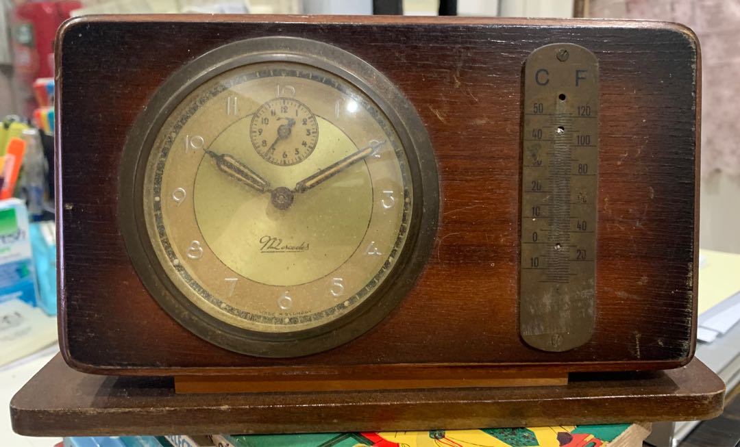 Mercedes Clock Made in Germany; Display Only., Hobbies & Toys, Collectibles & Memorabilia