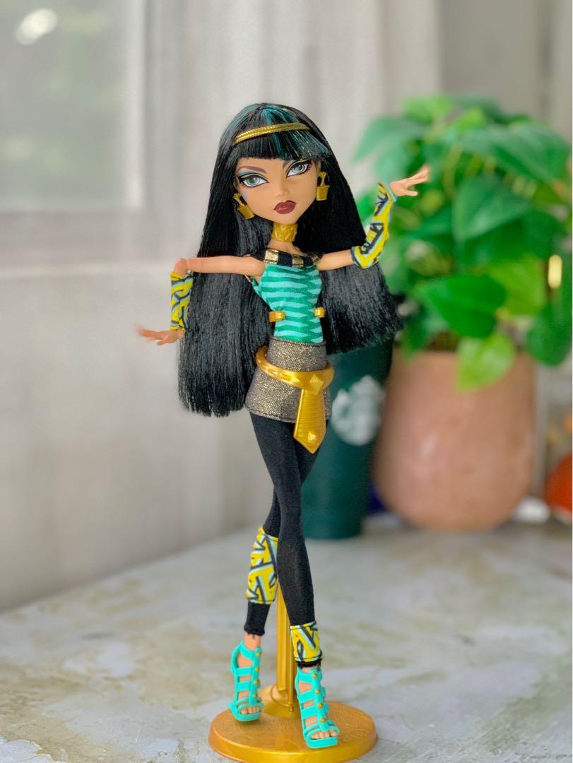 Monster high school's out dolls on sale