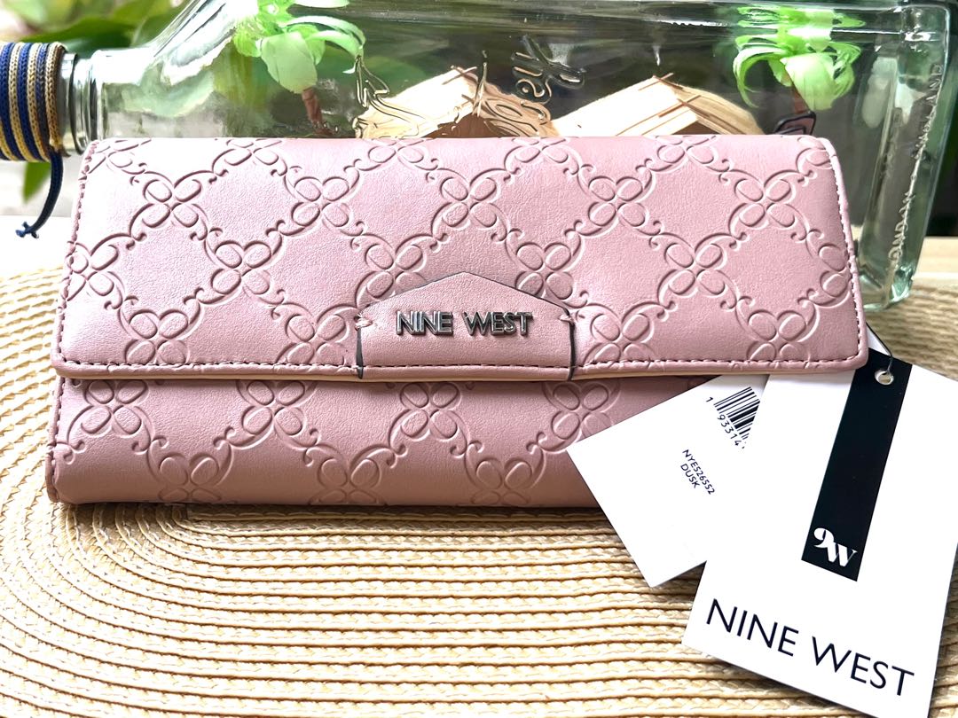 Nine west pink wallet sales