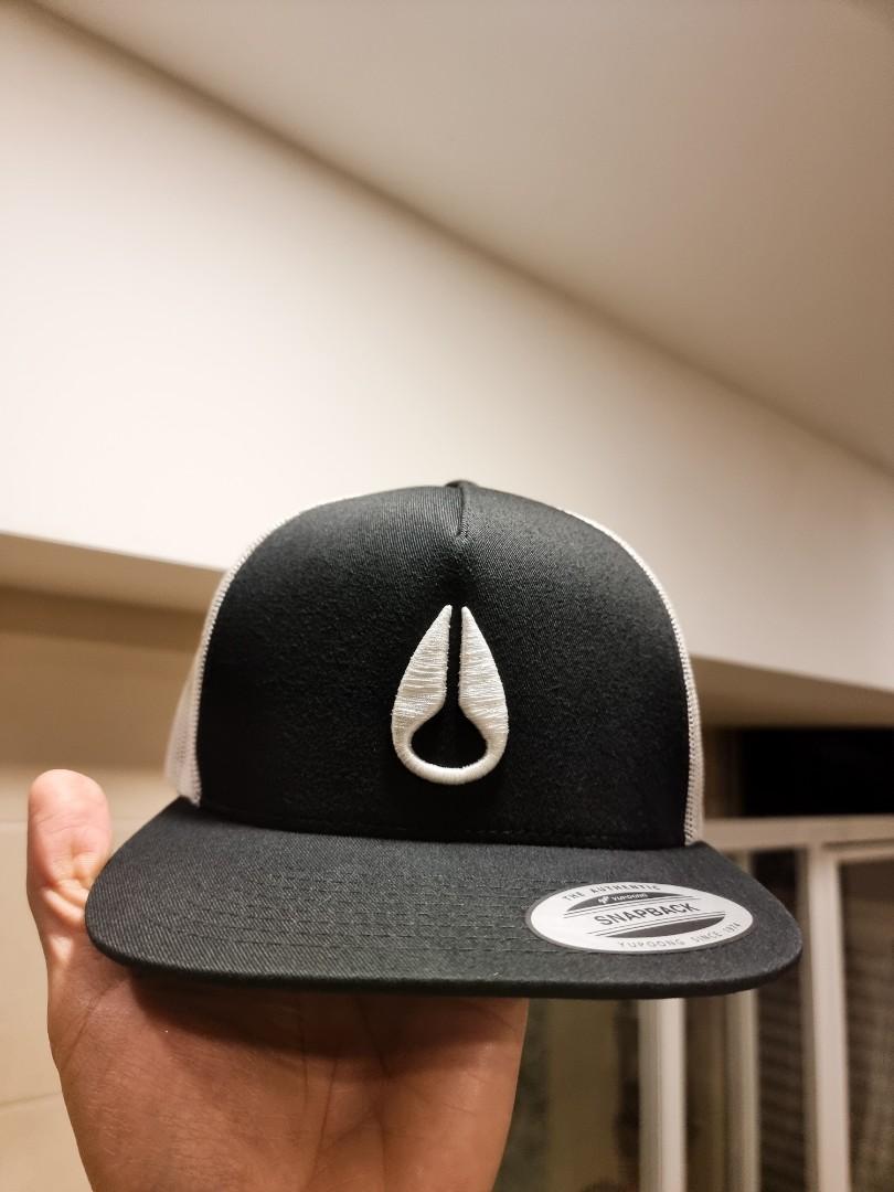Nixon deep down trucker hat store