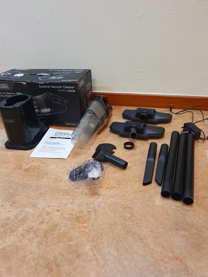 Ohm cordless vacuum cleaner with lots of assessories, Furniture & Home