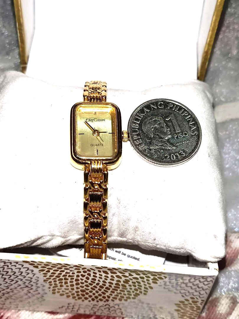 Oleg cassini quartz discount watch