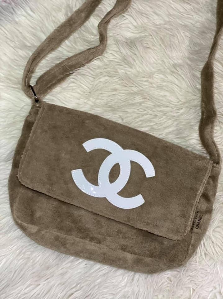 Chanel vip Sling bag With box 9500 php - REIKO LEIKO SHOP