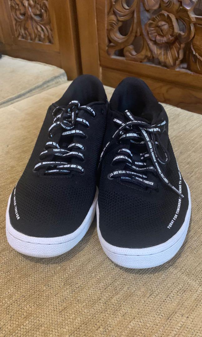 Reebok x Publish Club C Ultraknit Fesyen Pria Sepatu