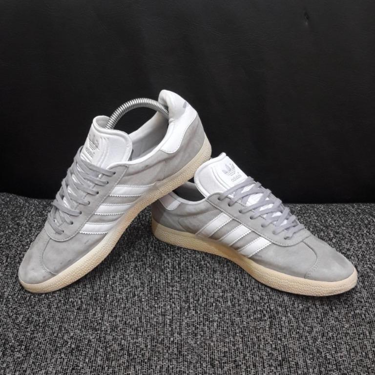 Adidas gazelle hot sale light grey