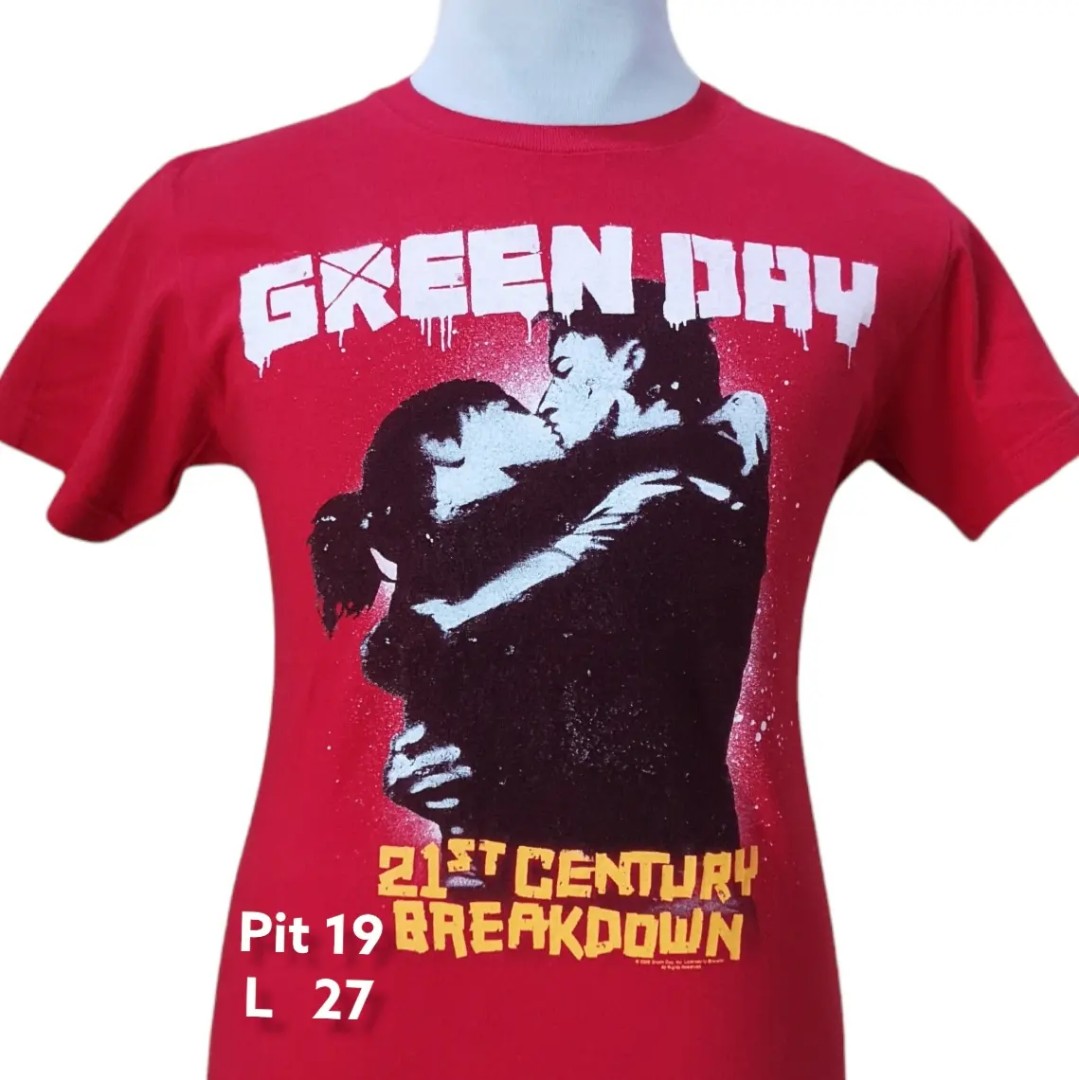 Tshirt band Green Day (Tour), Men's Fashion, Clothes, Tops on Carousell