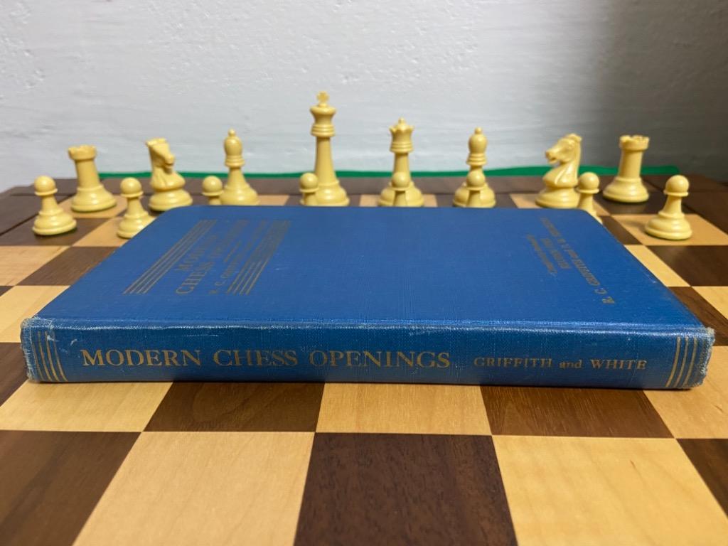 Modern Chess Openings, Pre-Owned (Hardcover) 0679135006