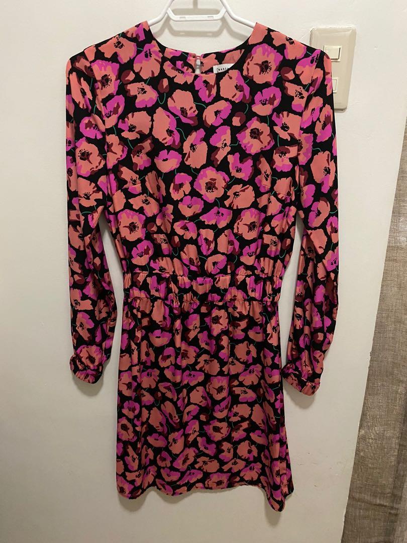 Warehouse floral pink dress (Category: Dresses) located in Paranaque City. Submitted by declutteringp (Listing ID 1147178284, Image 1). Description: .