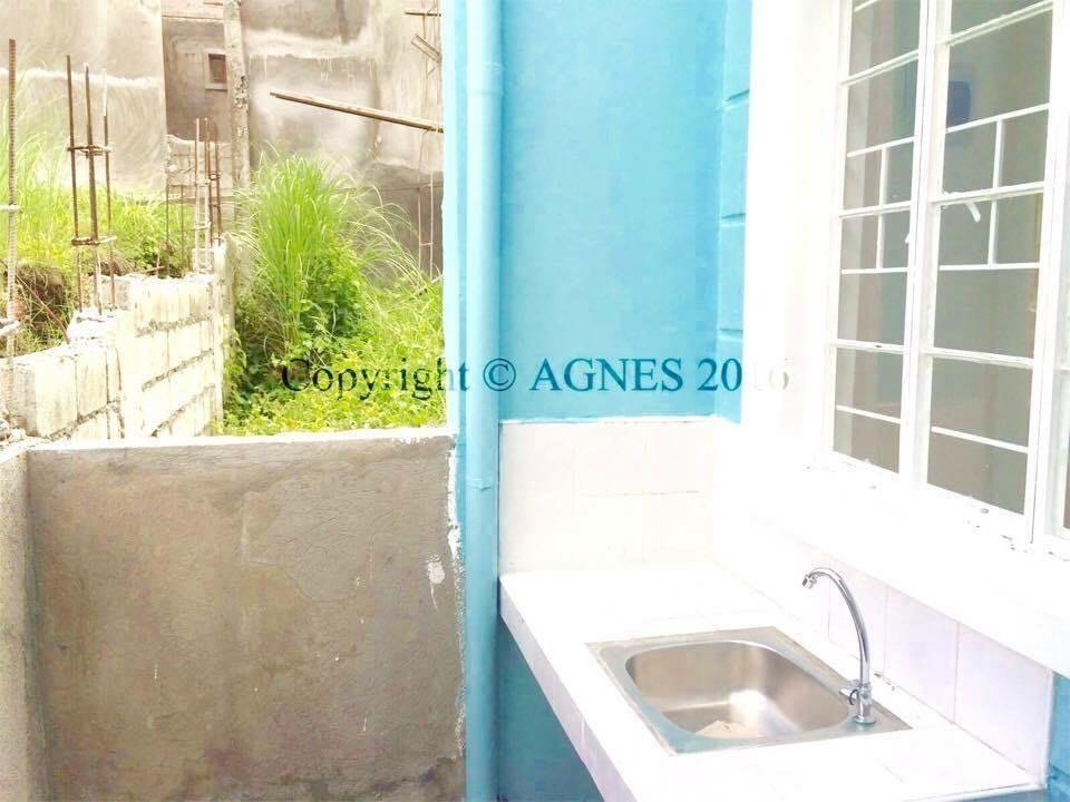 Metro Manila Hills 8K/mo Theresa Heights Townhouse in Rodriguez Rizal