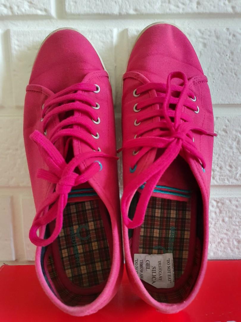 Used Fred Perry WOMEN Sneakers