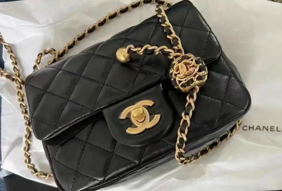 Reserved  Authentic Chanel Pearl Crush 22S Mini Square in lambskin,  Luxury, Bags & Wallets on Carousell