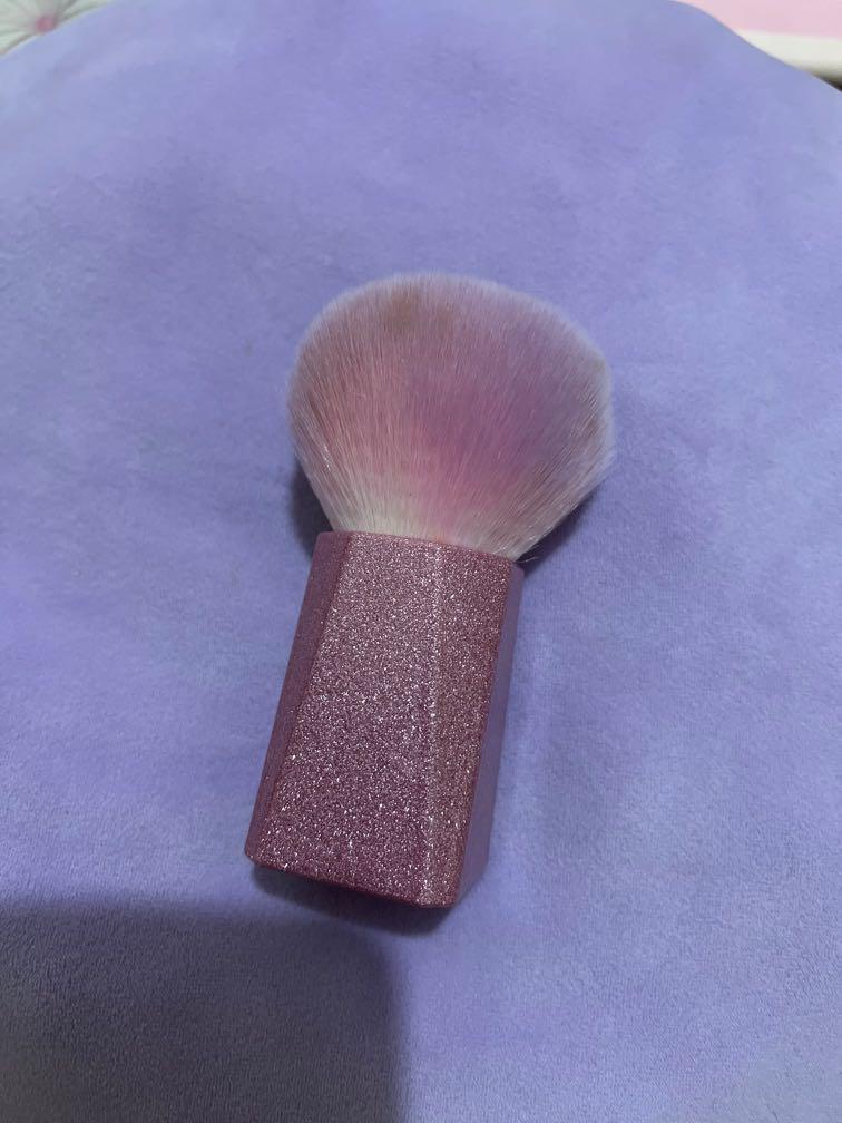 Authentic Real Techniques Kabuki Brush / Glittered Purple (Category: Makeup) located in Angeles City. Submitted by ginlyy (Listing ID 1147471518, Image 1). Description: Add 100 for sf 1400 orig price on Sephora 100% authentic RT brus All in one brush.