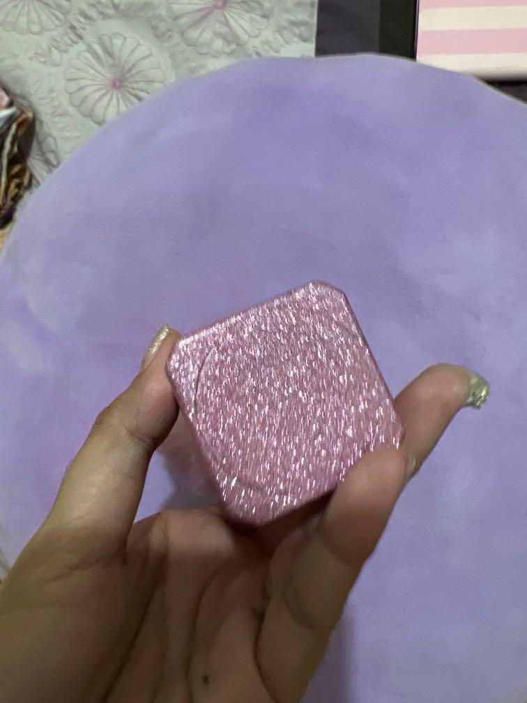 Authentic Real Techniques Kabuki Brush / Glittered Purple (Category: Makeup) located in Angeles City. Submitted by ginlyy (Listing ID 1147471518, Image 3). Description: Add 100 for sf 1400 orig price on Sephora 100% authentic RT brus All in one brush.