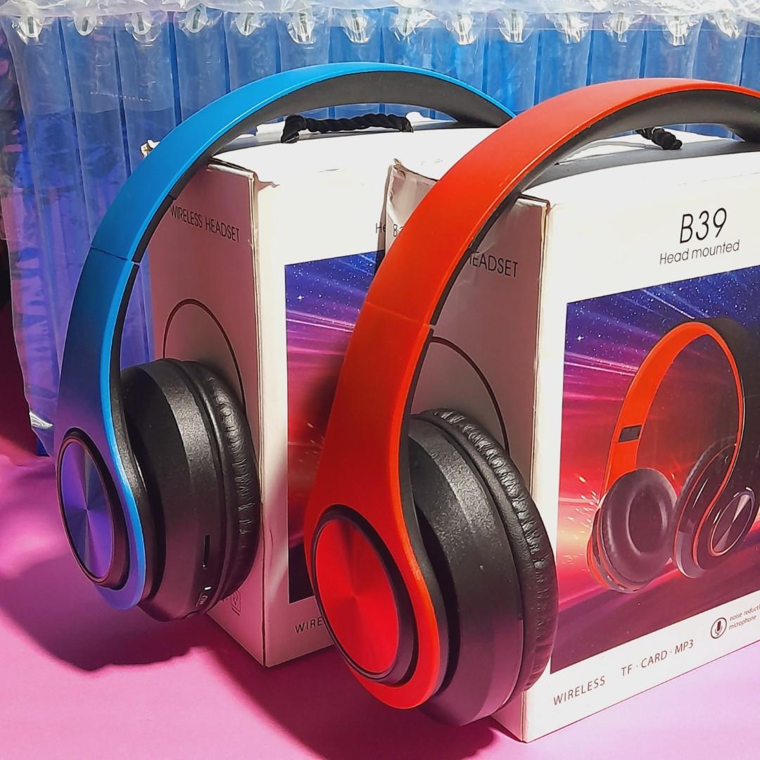 B-39 WIRELESS HEADPHONES (Category: Headphones & Headsets) located in Paranaque City. Submitted by audioaddict0517 (Listing ID 1147432652, Image 2). Description: Specifications: Name:B39 Use: wireless headset, voice headset Bluetooth Version: V5.0 Frequency: 2.402-2.480GHZ, 2.4G ISM band RF Performance: receiver sensitivity: -84dBm; transmit power up to 4dBm Frequency Response: 20 Hz - 20 KHz Signal to Noise Ratio (SNR): 70Db; Total Harmonic Dist