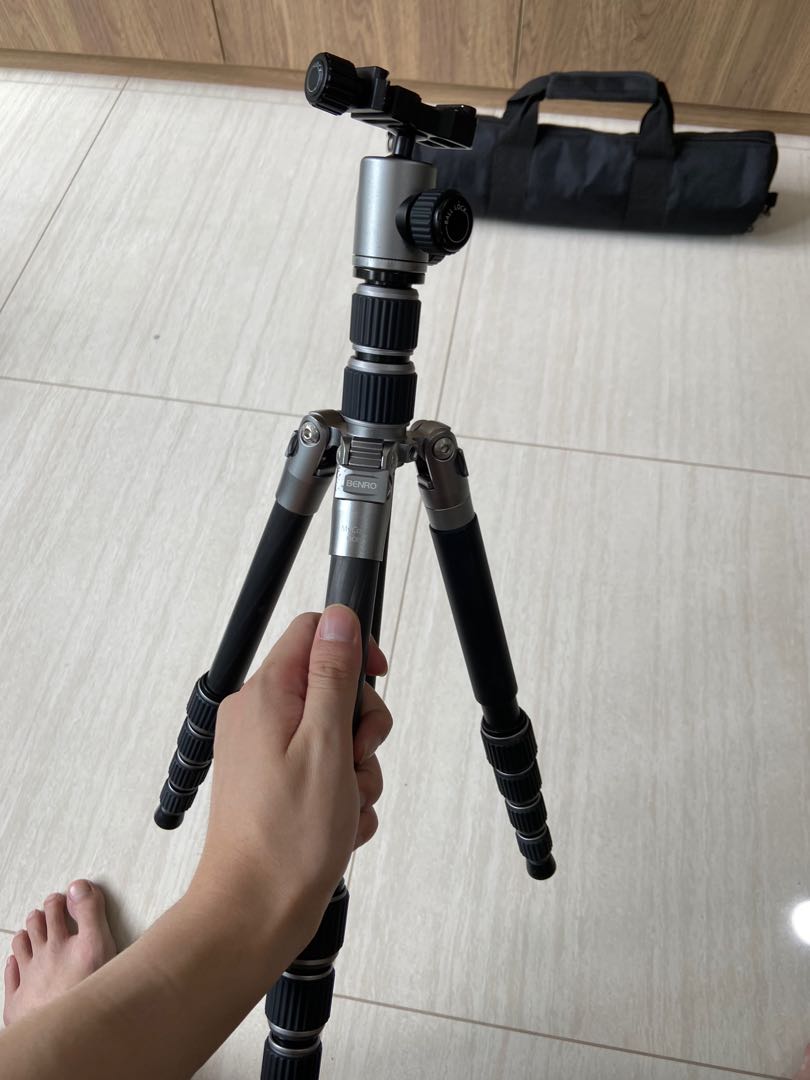 Benro MC09 Carbon Fibre Tripod, Photography, Photography Accessories