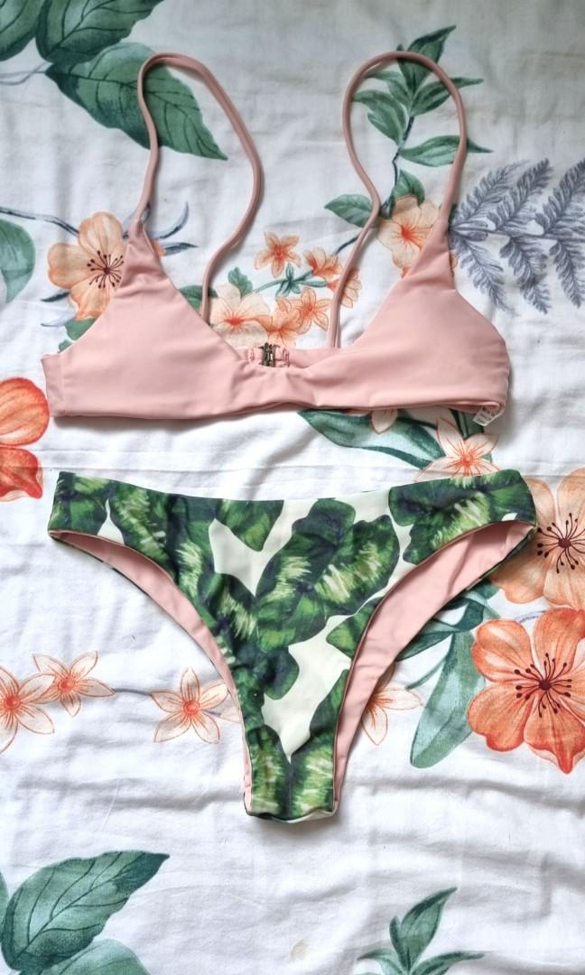 BNWOT Zaful Peach Baby Pink Top and Palm Leaves Bikini Bottoms