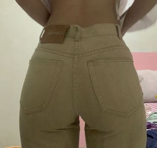 (Category: ) located in . Submitted by closethaulsph (Listing ID 1147462501, Image 1). Description: .