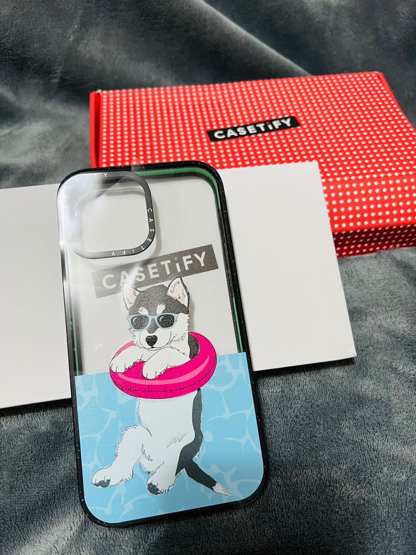 Casetify iphone 13 Pro Max Case Swimming Husky, Mobile Phones