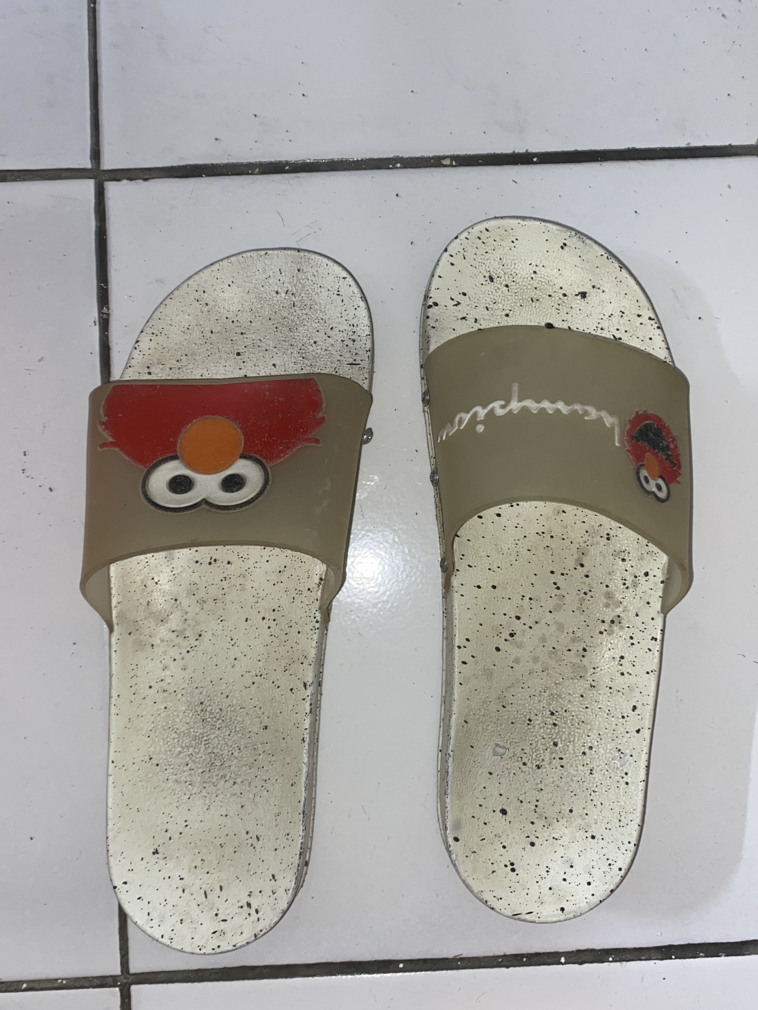 Champion elmo slippers clearance