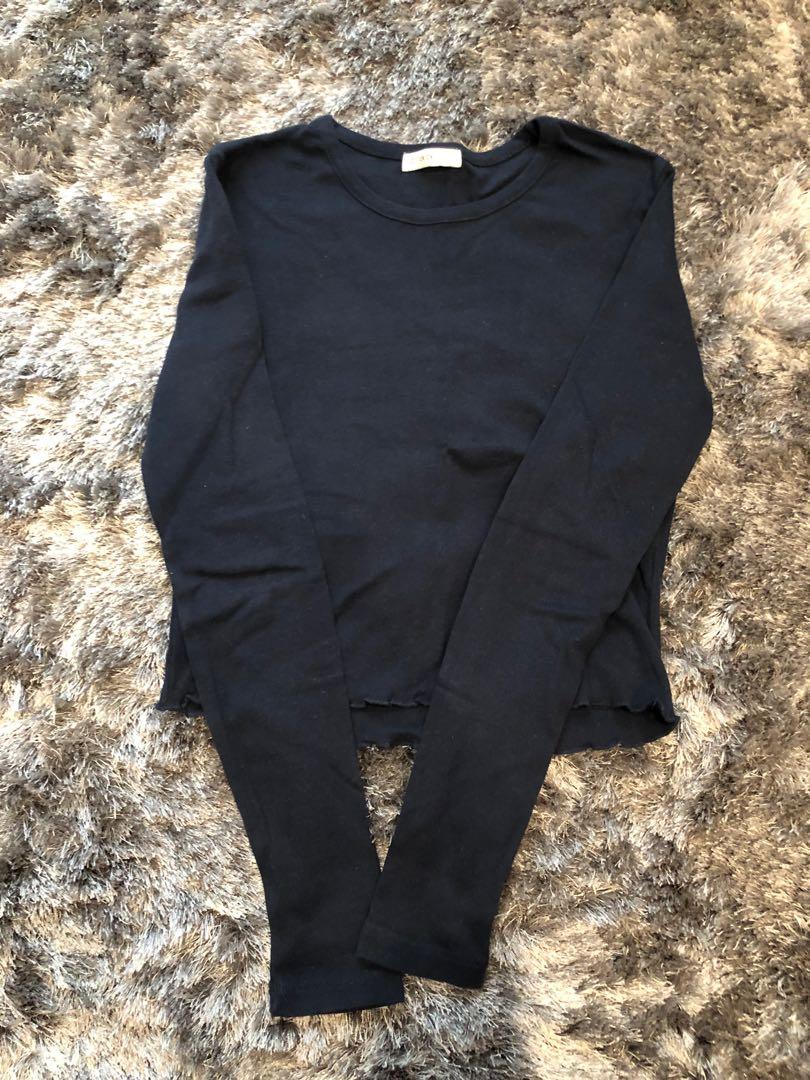 Cotton on long sleeve crop top, Fesyen 