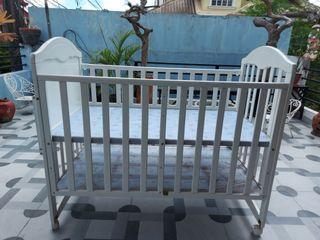 Crib to Toddler Bed convertible