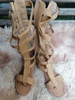 (Category: ) located in . Submitted by emsprelovedstuffs (Listing ID 1147396141, Image 1). Description: .