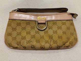 Gucci Wristlet (brown)