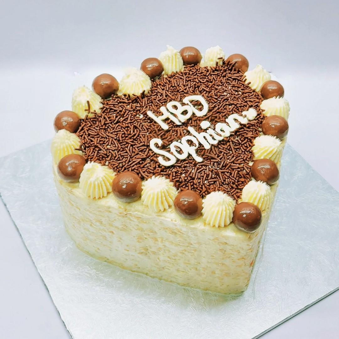 Salted caramel coma cake - Food24