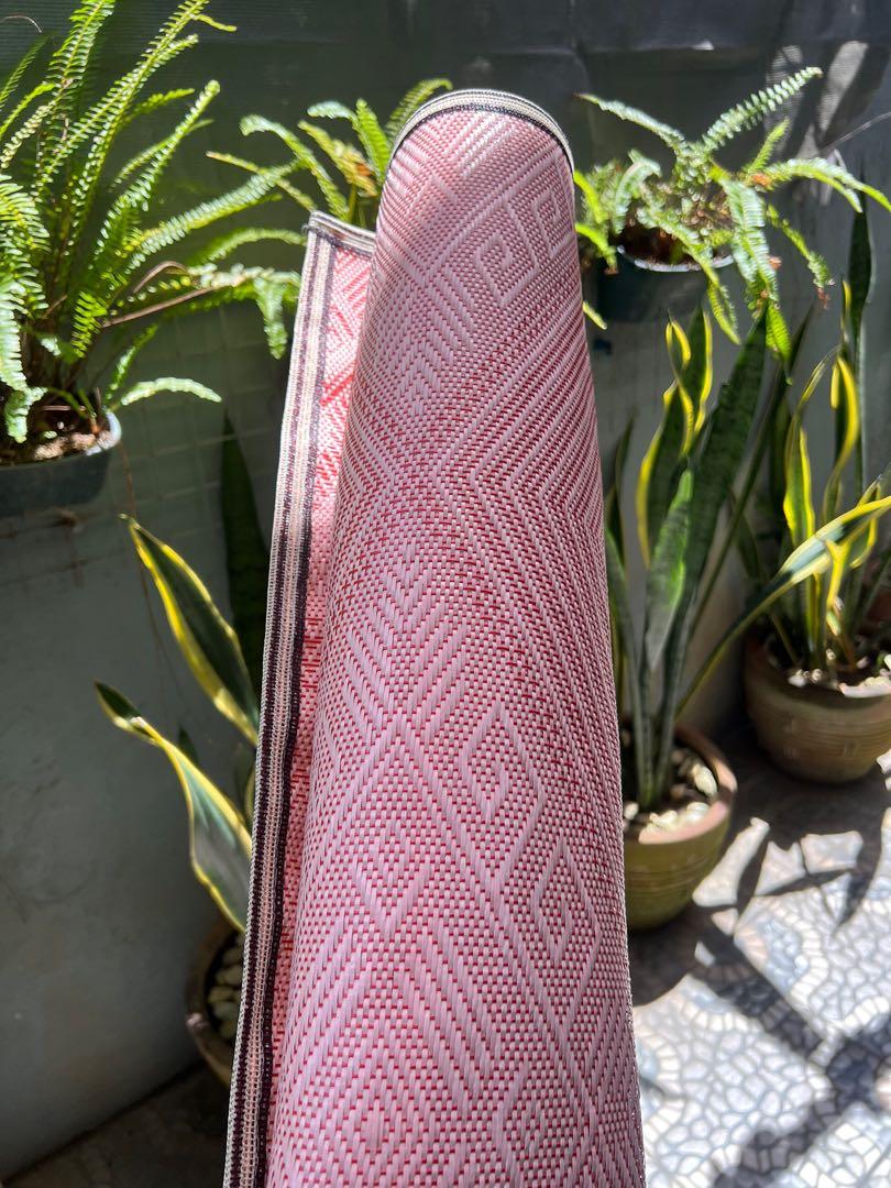 Halohalo Banig in Red (bidding), Furniture & Home Living, Home Decor