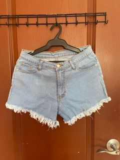 (Category: ) located in . Submitted by nuggets09 (Listing ID 1147346028, Image 1). Description: .