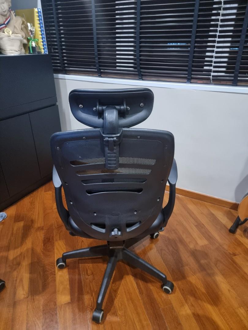 HIVE Authentic vHIVE Ergonomic Chair for Office Use/Gaming, Furniture & Home Living, Furniture