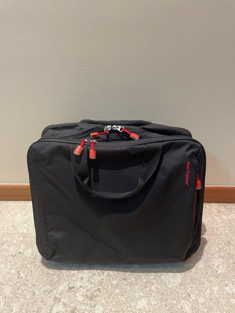 Hush puppies laptop trolley bag store