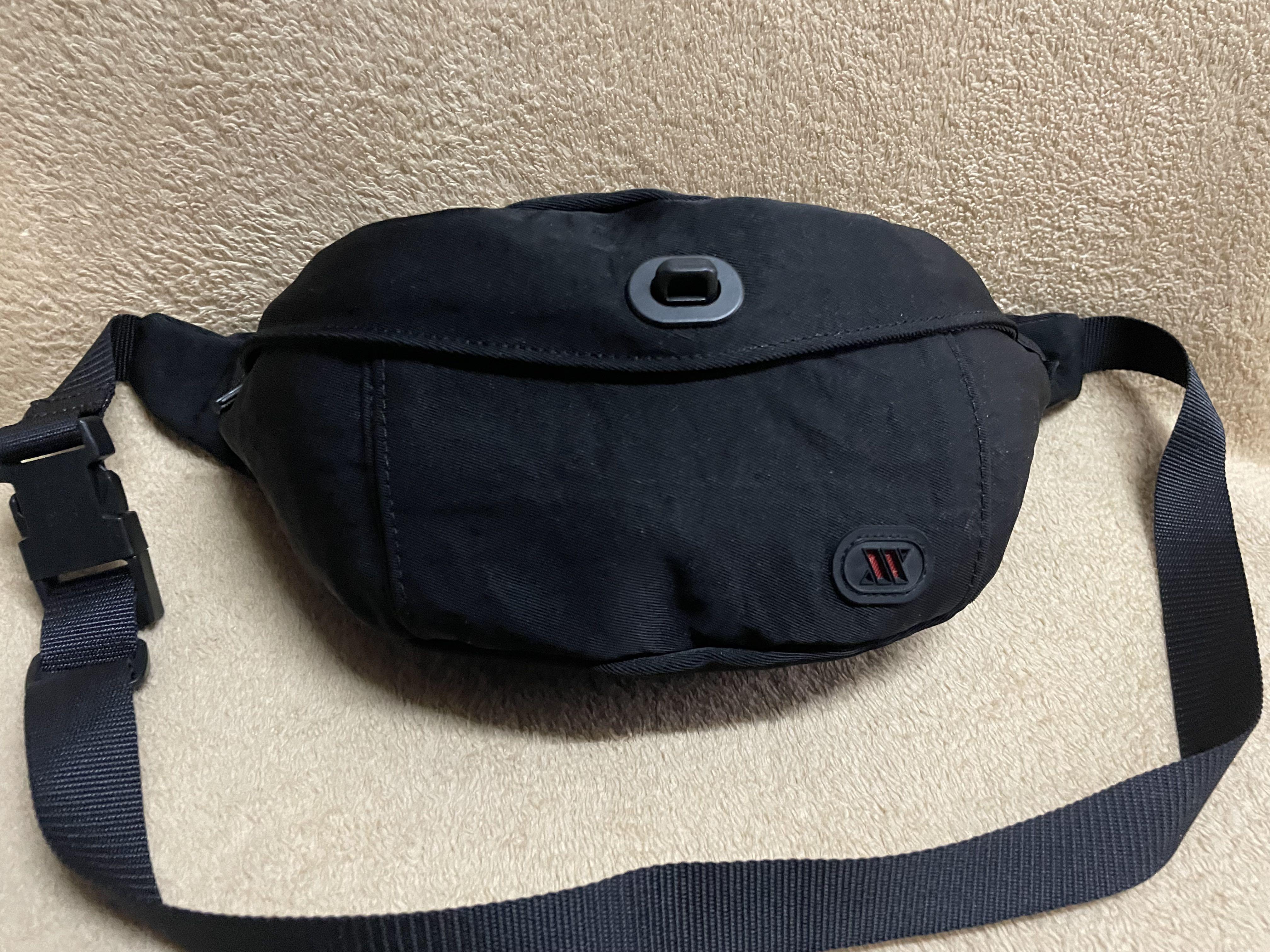 Supreme ss18 Waist Bag Fanny Pack purchased in 2019 - Depop