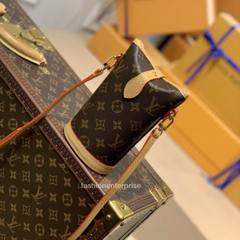 Louis Vuitton Fold Me Pouch Men s Fashion Bags Belt bags