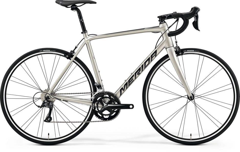Merida Scultura - Small (Category: Bicycles) located in Mandaluyong City. Submitted by habieeeru (Listing ID 1147410952, Image 1). Description: Merida Scultura 200 Rim brakes Size: Small (50cm) Color: Titanium Gray Frame: Scultura Lite - BSA Fork: Scultura CF (Carbon) Shifter Front: Shimano Sora Shifter Rear: Shimano Sora RD: Shimano Sora FD: Shimano Sora Brake Front: Road Dual Pivot Brake Rear: Road Dual Pivot Brake Lever: Shimano Sora Crankset: