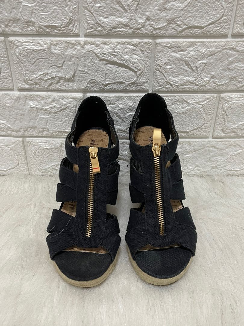 Merona black wedges on sale