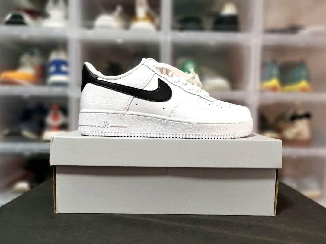 Nike Air Force 1 '07 White Black Swoosh 