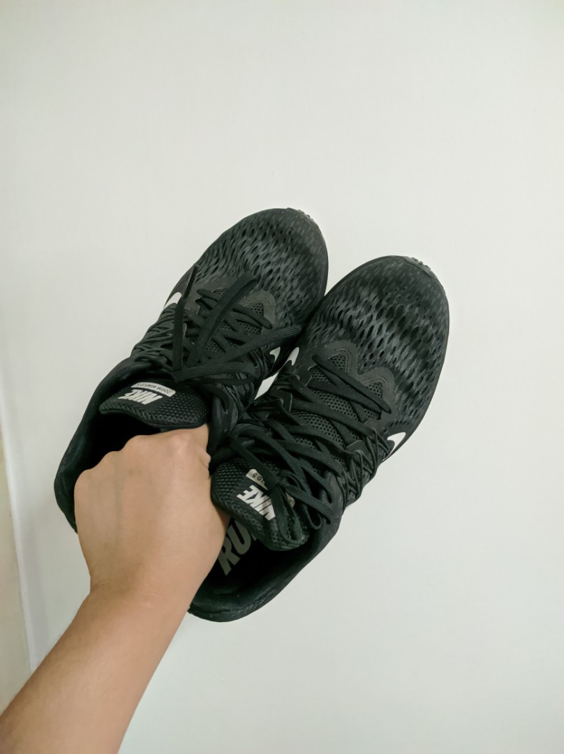 Men's air zoom winflo 5 running sneakers store