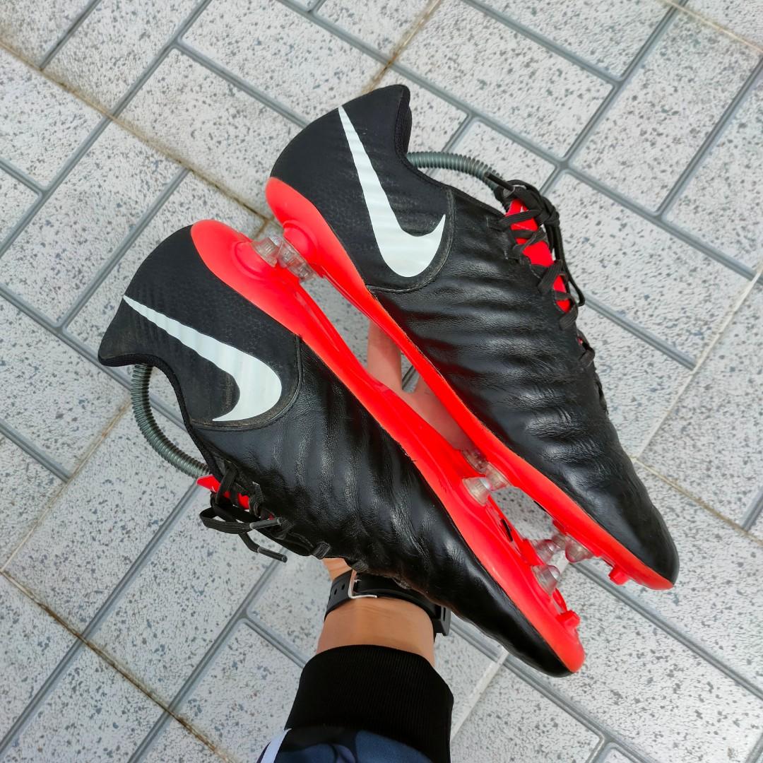 Nike tiempo legend online 7 raised on concrete